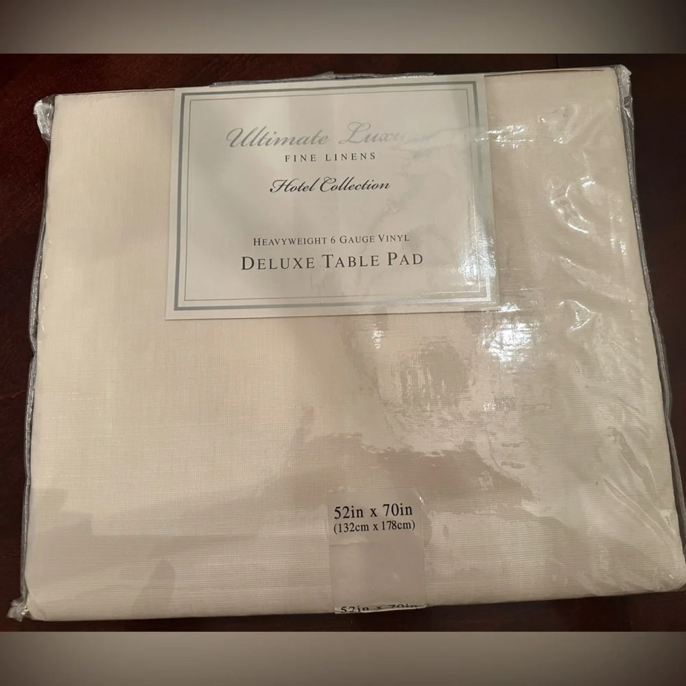 Ultimate Luxe Fine Linens Deluxe Table Pad NWT